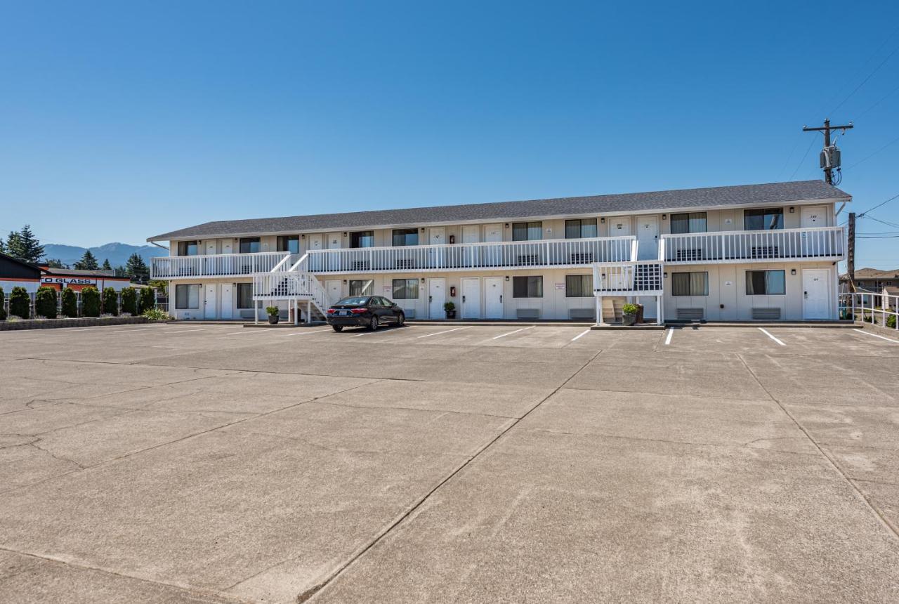 Sundowner Motel סקווים מראה חיצוני תמונה