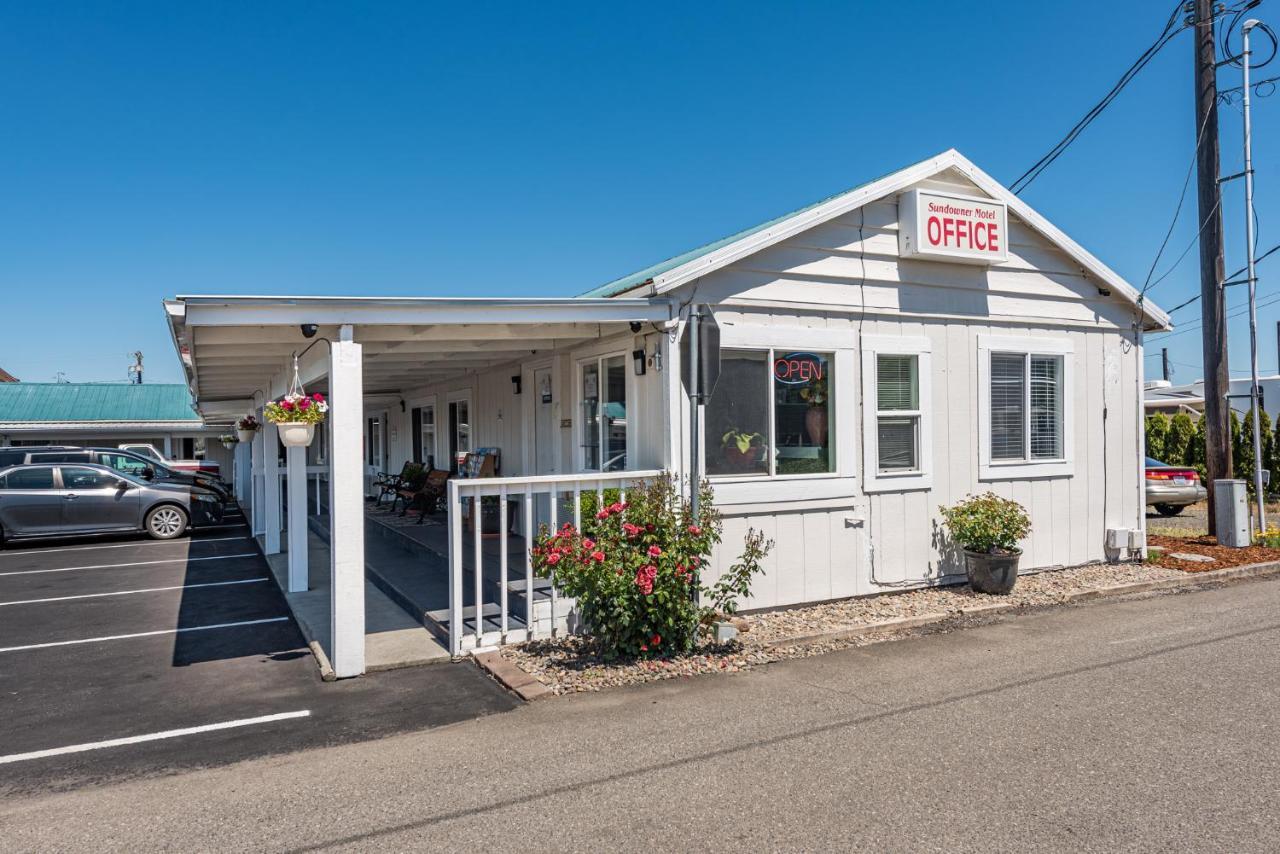 Sundowner Motel סקווים מראה חיצוני תמונה