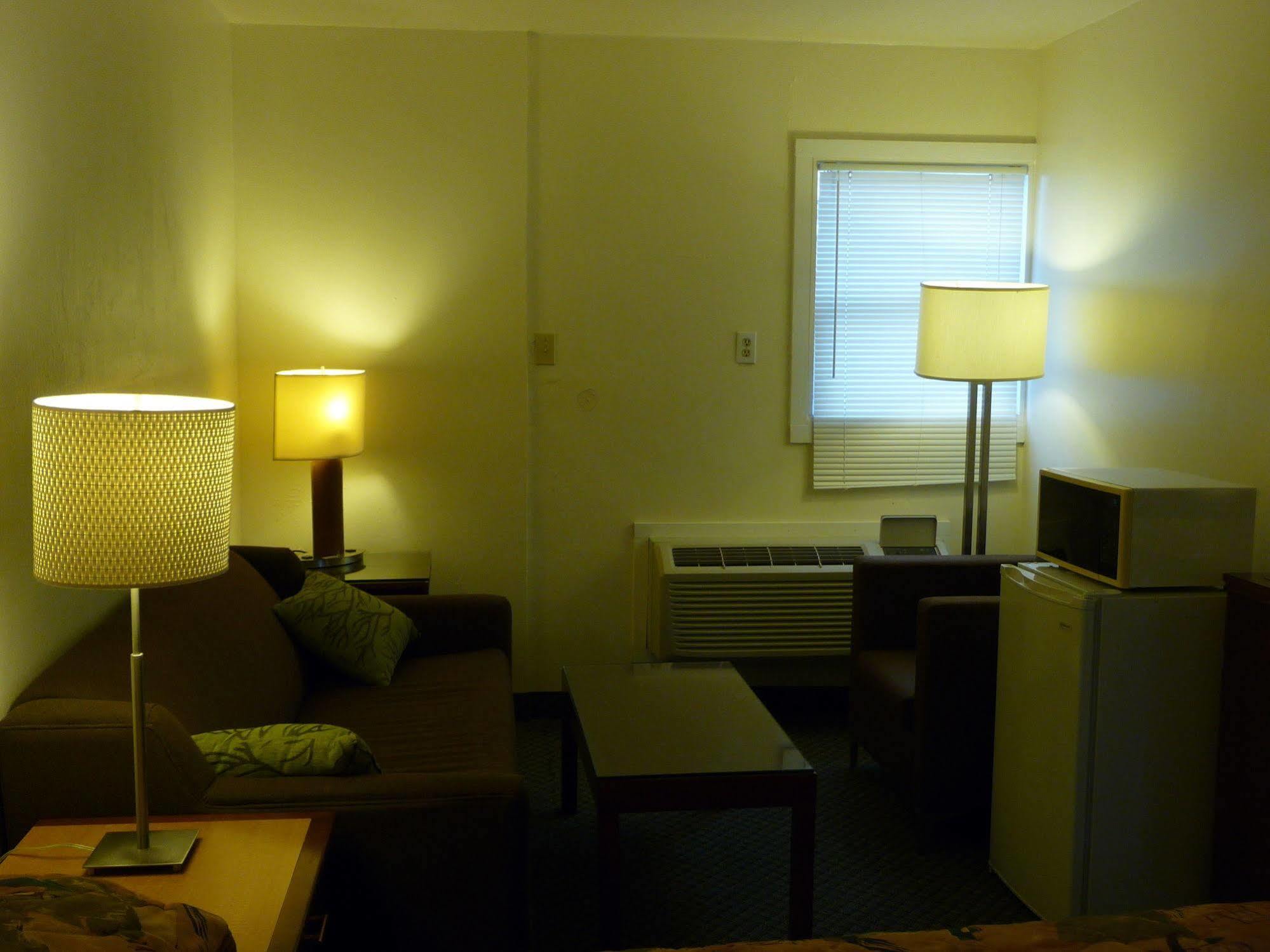Sundowner Motel סקווים מראה חיצוני תמונה